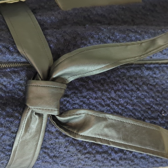 Cole Haan Signature Line Winter Coat- Sz 6 - Picture 4 of 7